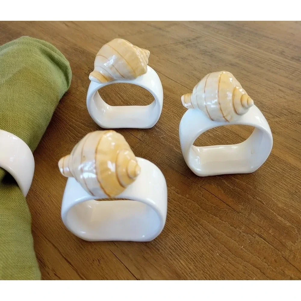 VTG Ceramic Hand Painted/Modeled Shell Motif Napkin Rings Nautical Set Of 4